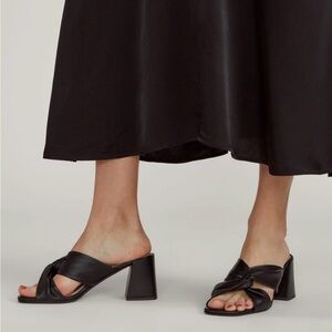 Everlane DayTwist Black Leather Slide Sandal Block Heel Italy 8.5